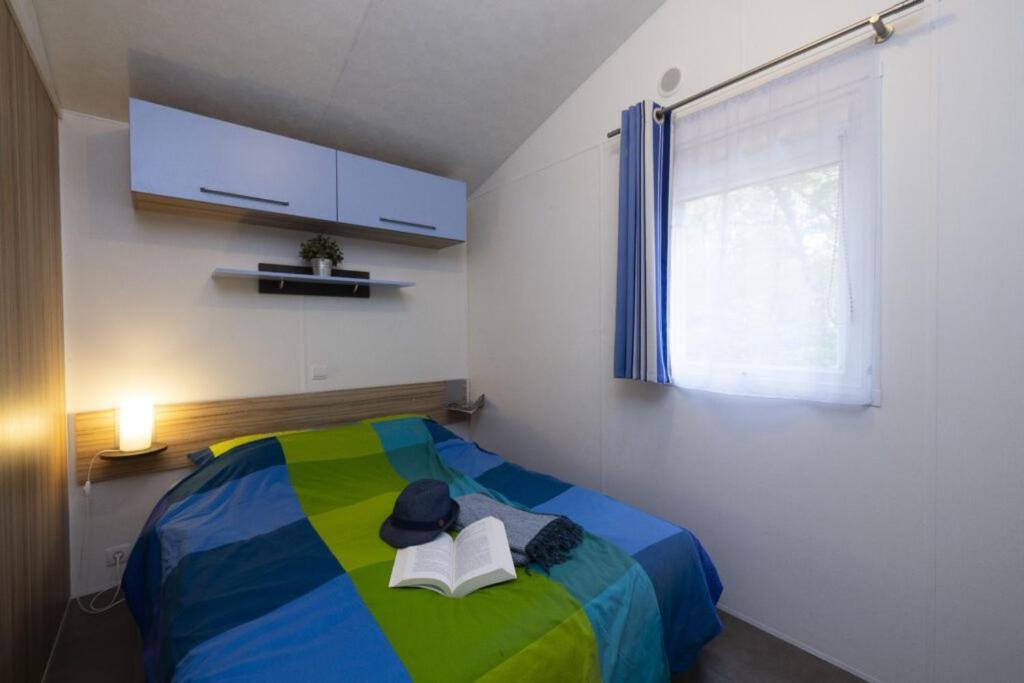 Camping Ushuaia Villages Au Bois Joli Andryes Esterno foto
